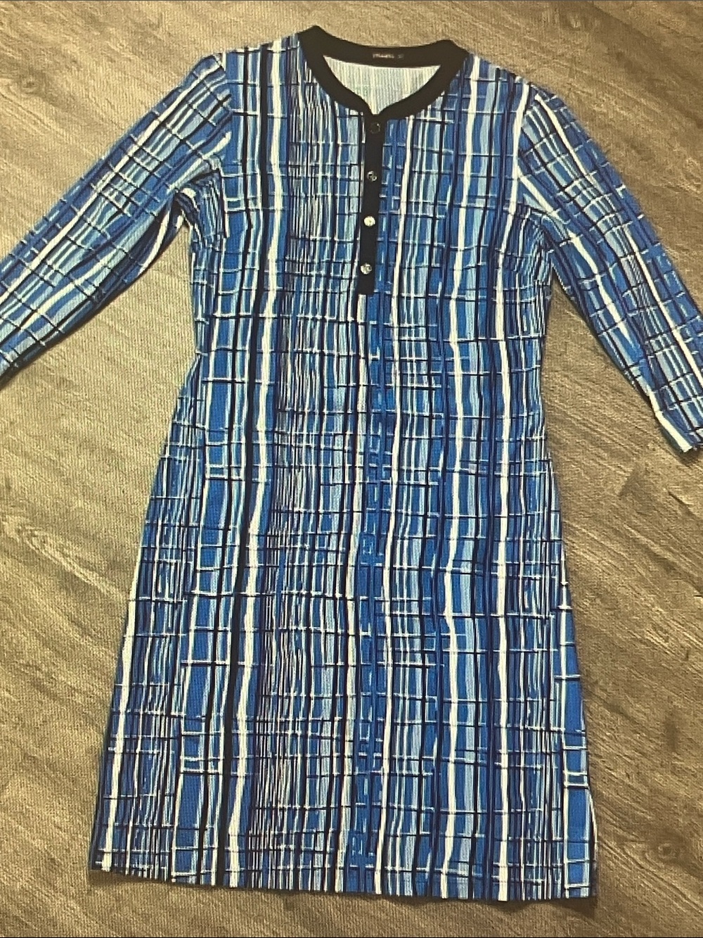 J. McLaughlin Blue and White Long Sleeve Button-Front Dress